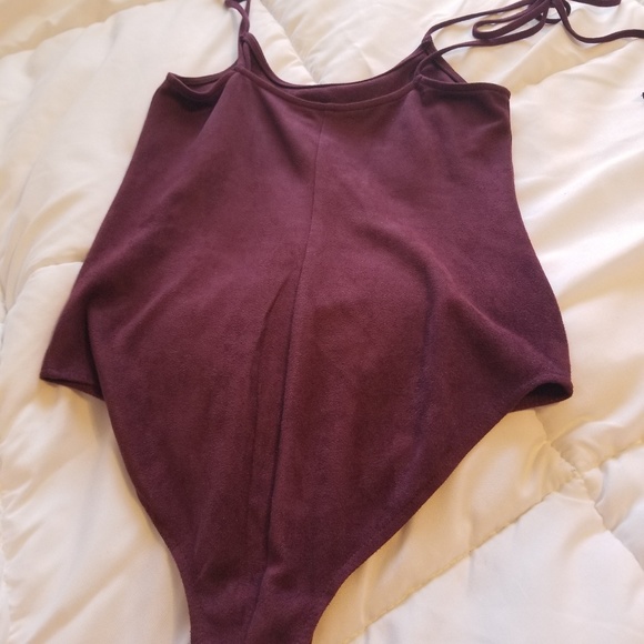 Burgundy body suit - Picture 3 of 5